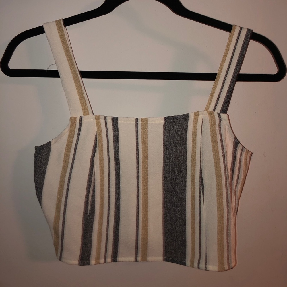 Cropped striped white tee